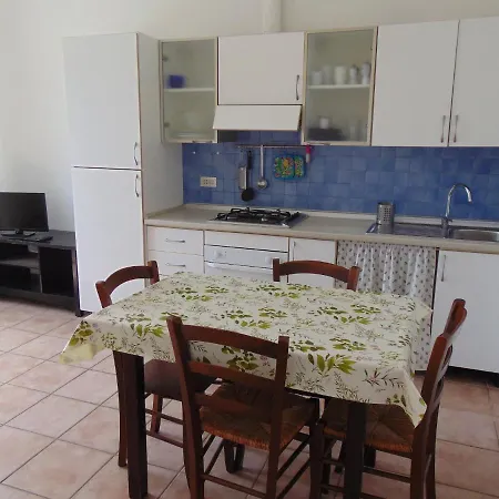 S241 - Sirolo, Bilocale Completamente Ristrutturato Apartment *